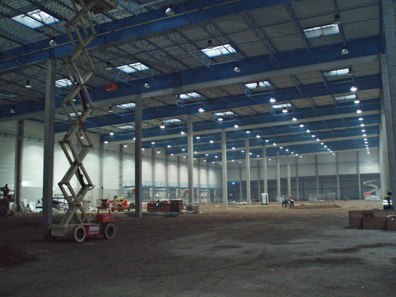 Pracownia TBA - Hala magazynowa w Nałęczowie