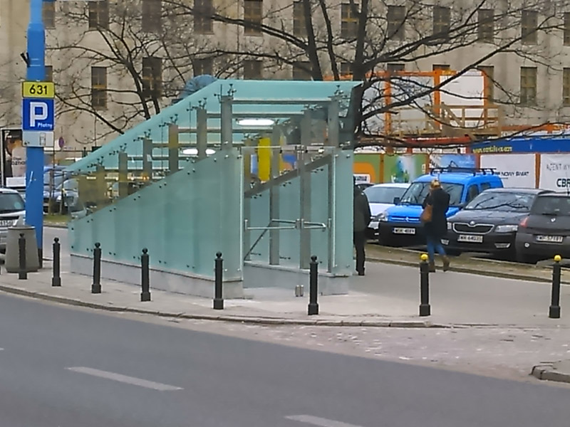 Pracownia TBA - Wyjście ewakuacyjne na Al. Jerozolimskie